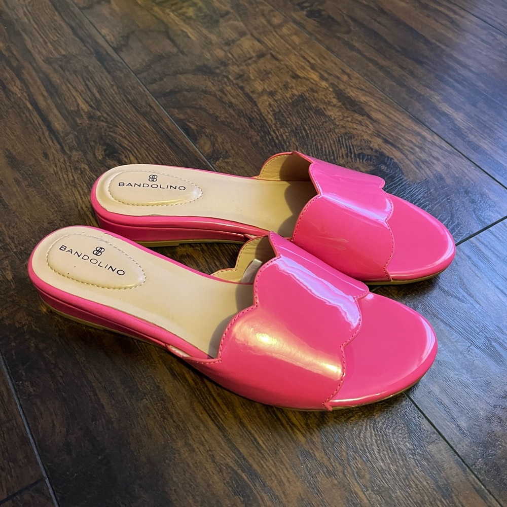 Bandolino Pink Mules with Glossy Strap